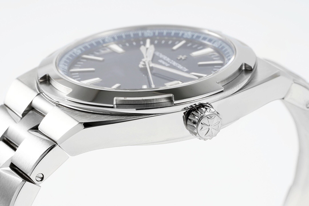 Vacheron Constantin Overseas Automatic 41mm Blue Dial Stainless Steel Watch - Image 7