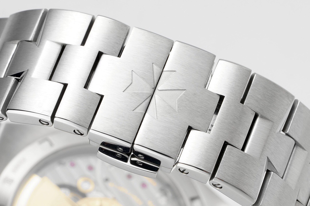 Vacheron Constantin Overseas Automatic 41mm Blue Dial Stainless Steel Watch - Image 9