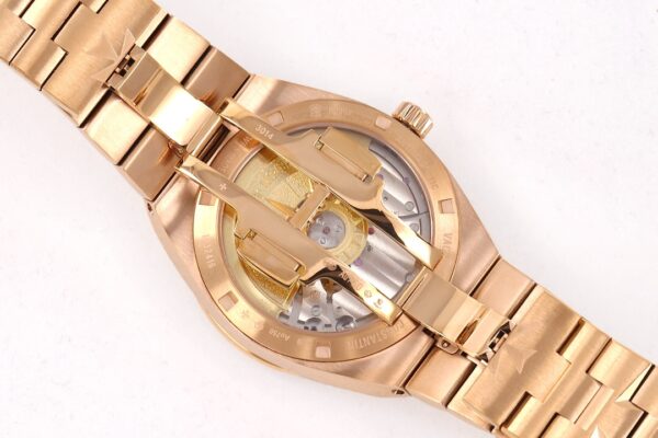 Vacheron Constantin Overseas Automatic 41mm White Dial Rose Gold Watch - Image 9