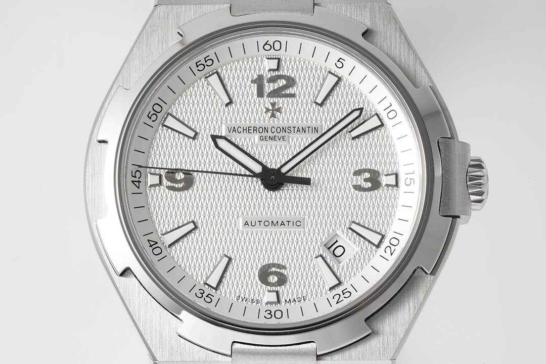 Vacheron Constantin Overseas Automatic 42mm White Dial Men’s Watch - Image 2