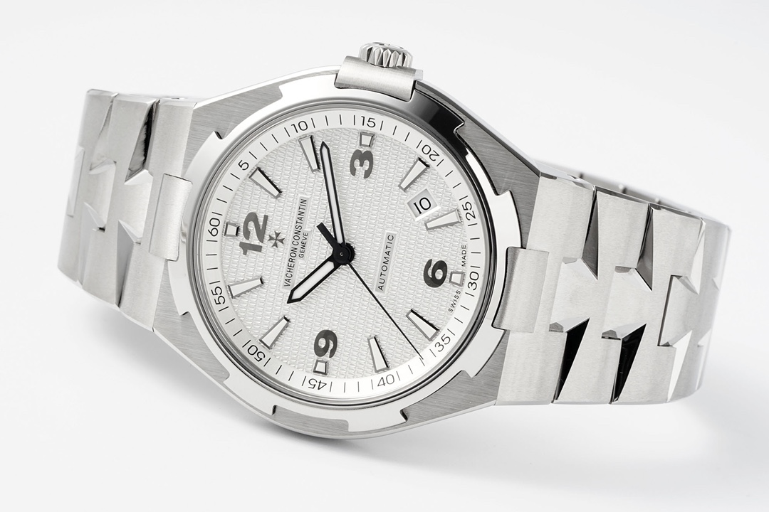 Vacheron Constantin Overseas Automatic 42mm White Dial Men’s Watch - Image 7