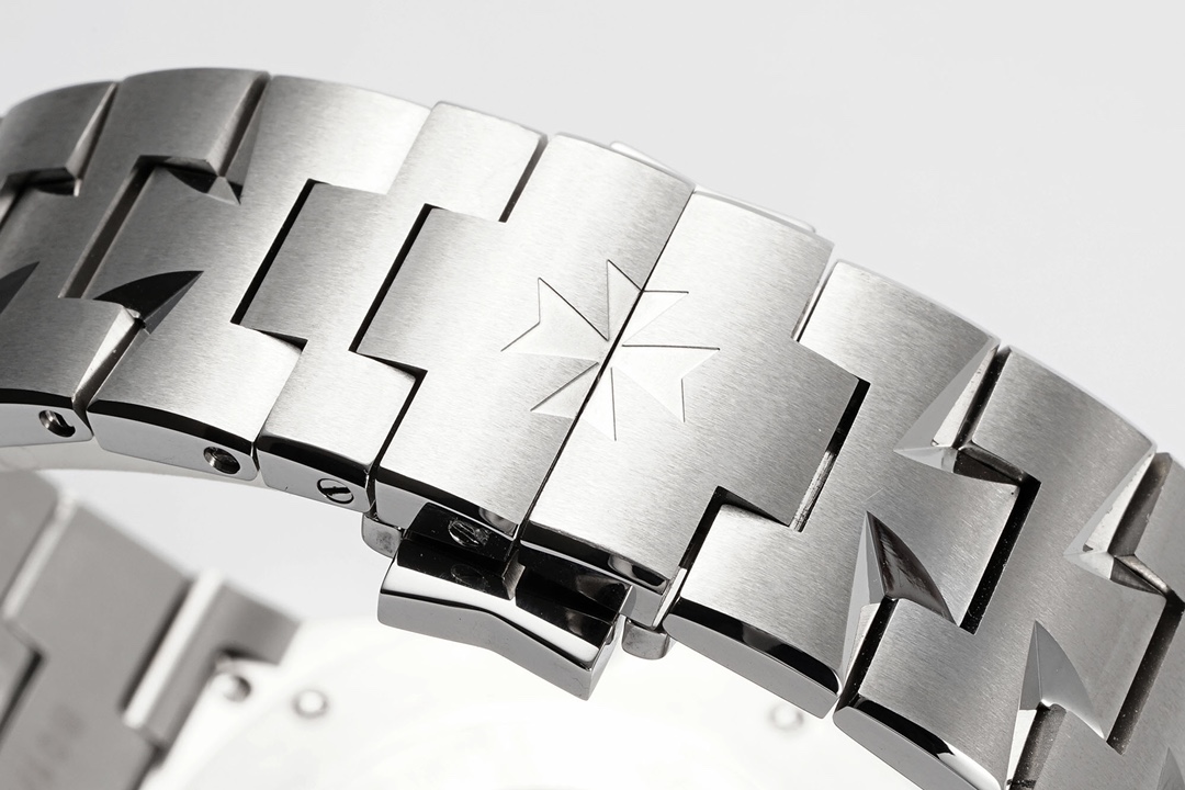 Vacheron Constantin Overseas Automatic 42mm White Dial Men’s Watch - Image 8