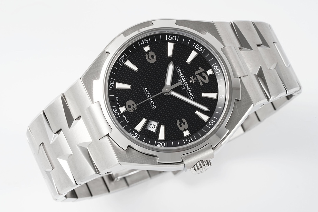 Vacheron Constantin Overseas Automatic 42mm Black Dial Men’s Watch - Image 3