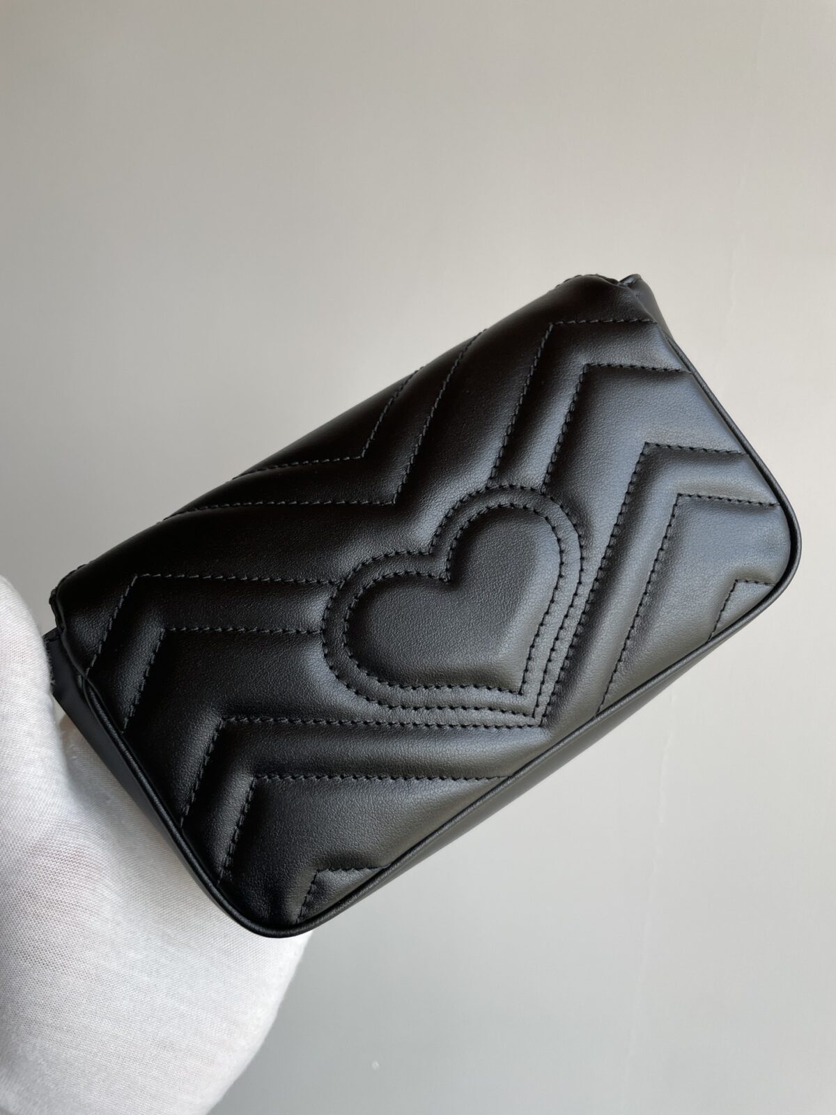 GUCCI GG Marmont Super Mini Leather Shoulder Bag Black - Image 5