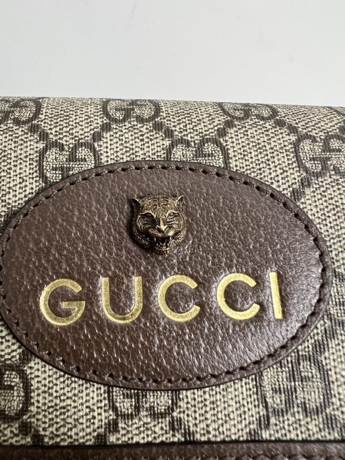 GUCCI Neo Vintage GG Supreme Tiger Head Messenger Bag Brown/Ebony - Image 7