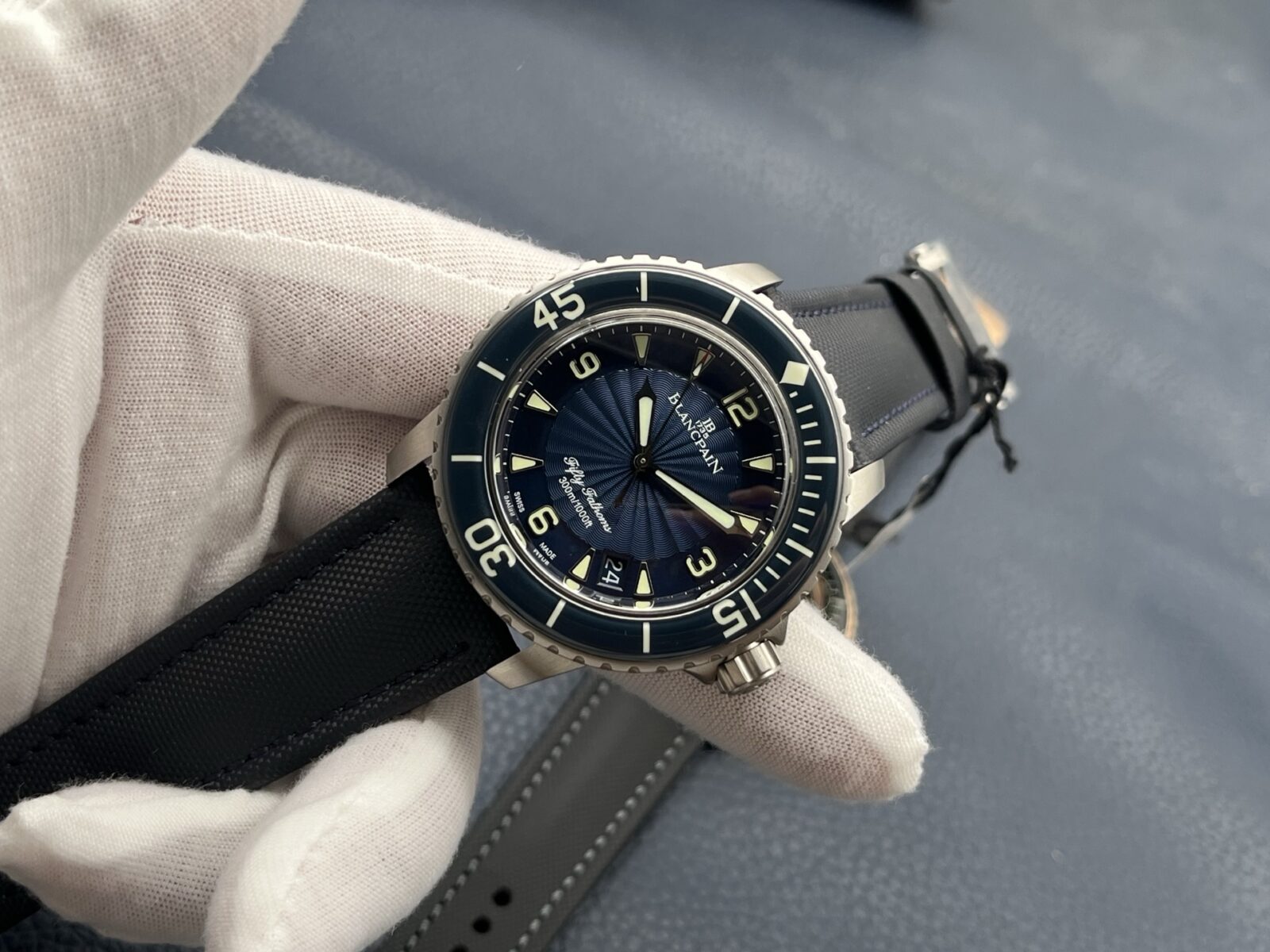 Blancpain Fifty Fathoms Automatic 5015-12B40-O52B - Image 4