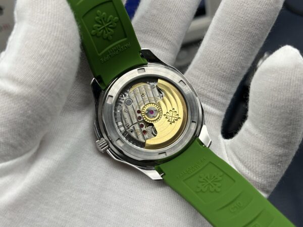 Patek Philippe Aquanaut Ladies 38.8mm Green Dial Stainless Steel - Image 6