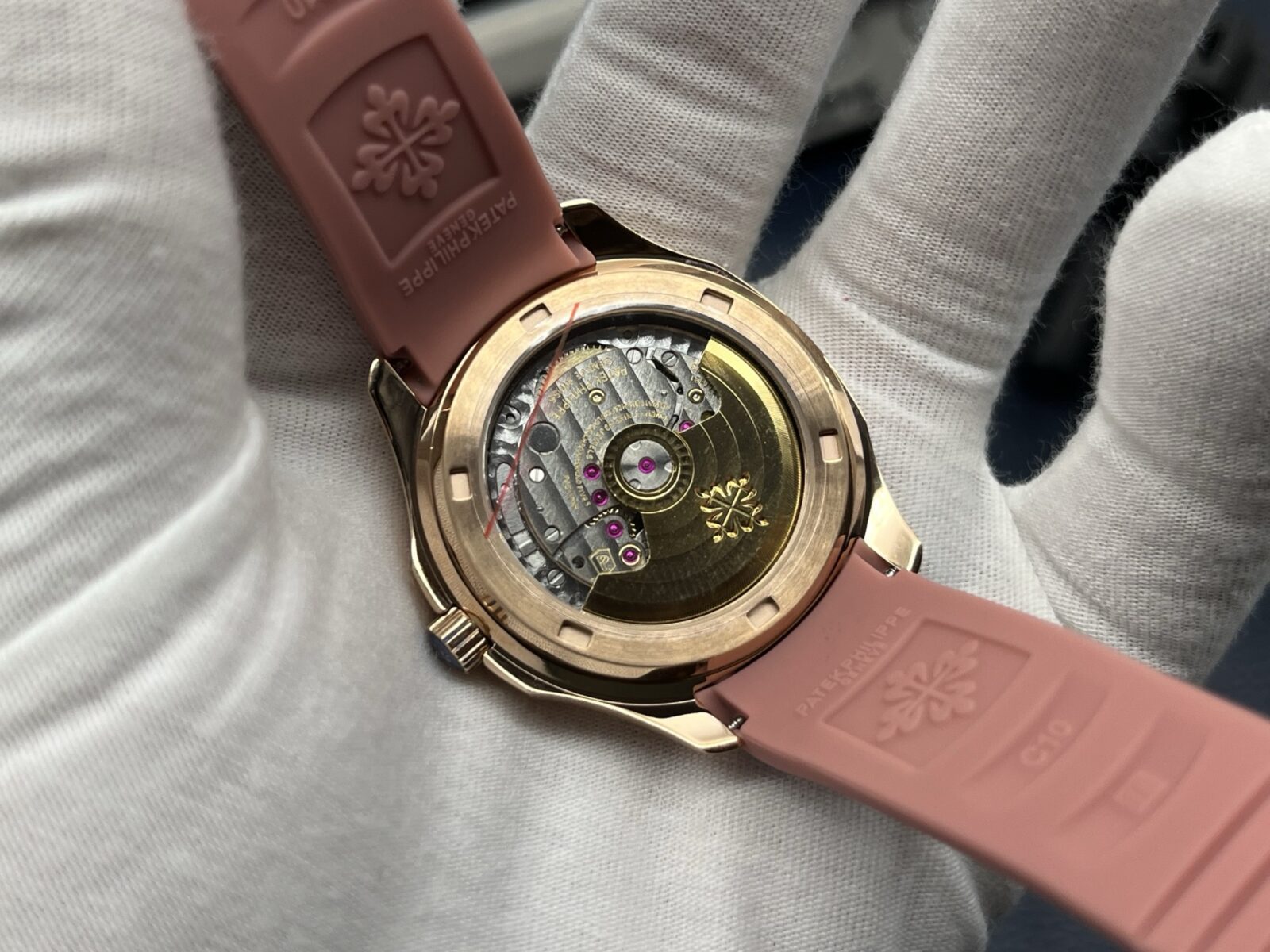 Patek Philippe Aquanaut Ladies 38.8mm Pink Dial 18K Rose Gold - Image 6