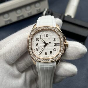 Patek Philippe Aquanaut Ladies 38.8mm White Dial 18K Rose Gold