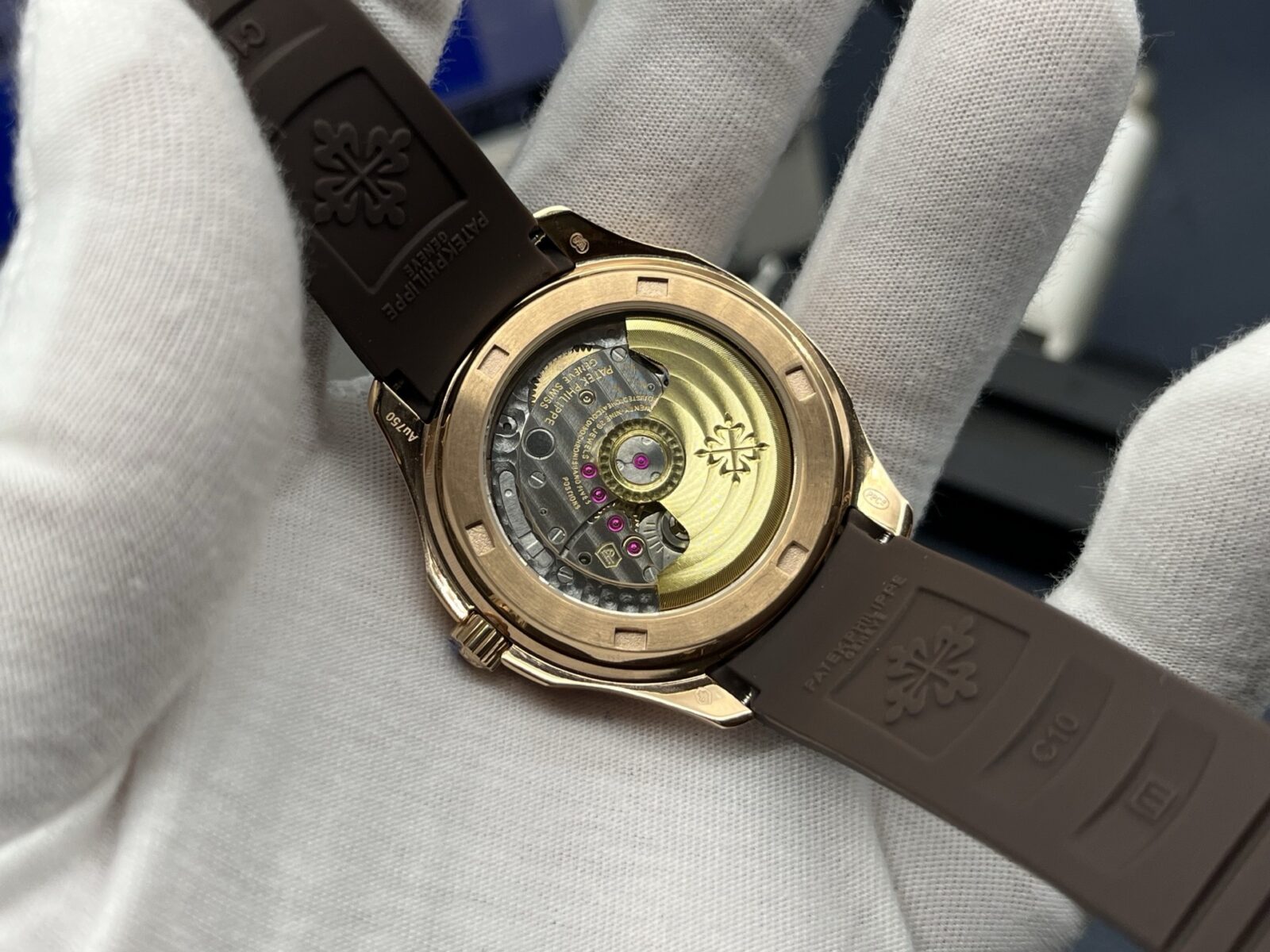 Patek Philippe Aquanaut Ladies 38.8mm Brown Dial 18K Rose Gold - Image 6