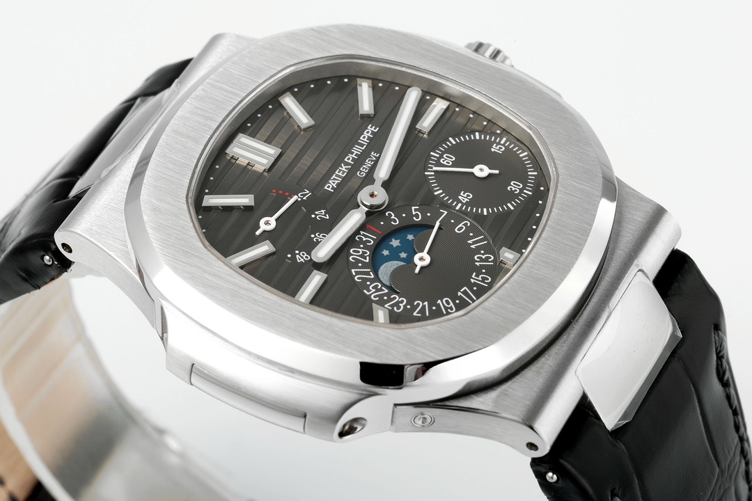 Patek Philippe Nautilus 40mm Gray Dial 18K White Gold - Image 4