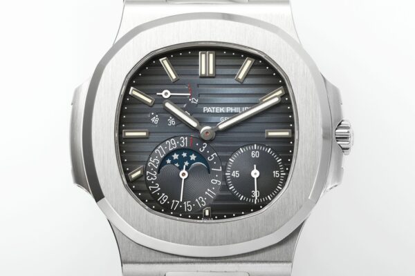 Patek Philippe Nautilus 40mm Blue Dial 18K White Gold - Image 2