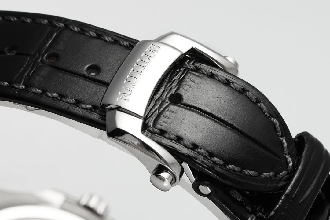 Patek Philippe Nautilus 40mm Blue Dial 18K White Gold - Image 7