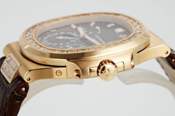 Patek Philippe Nautilus 40mm Brown Dial Rose Gold & Diamond Bezel - Image 5