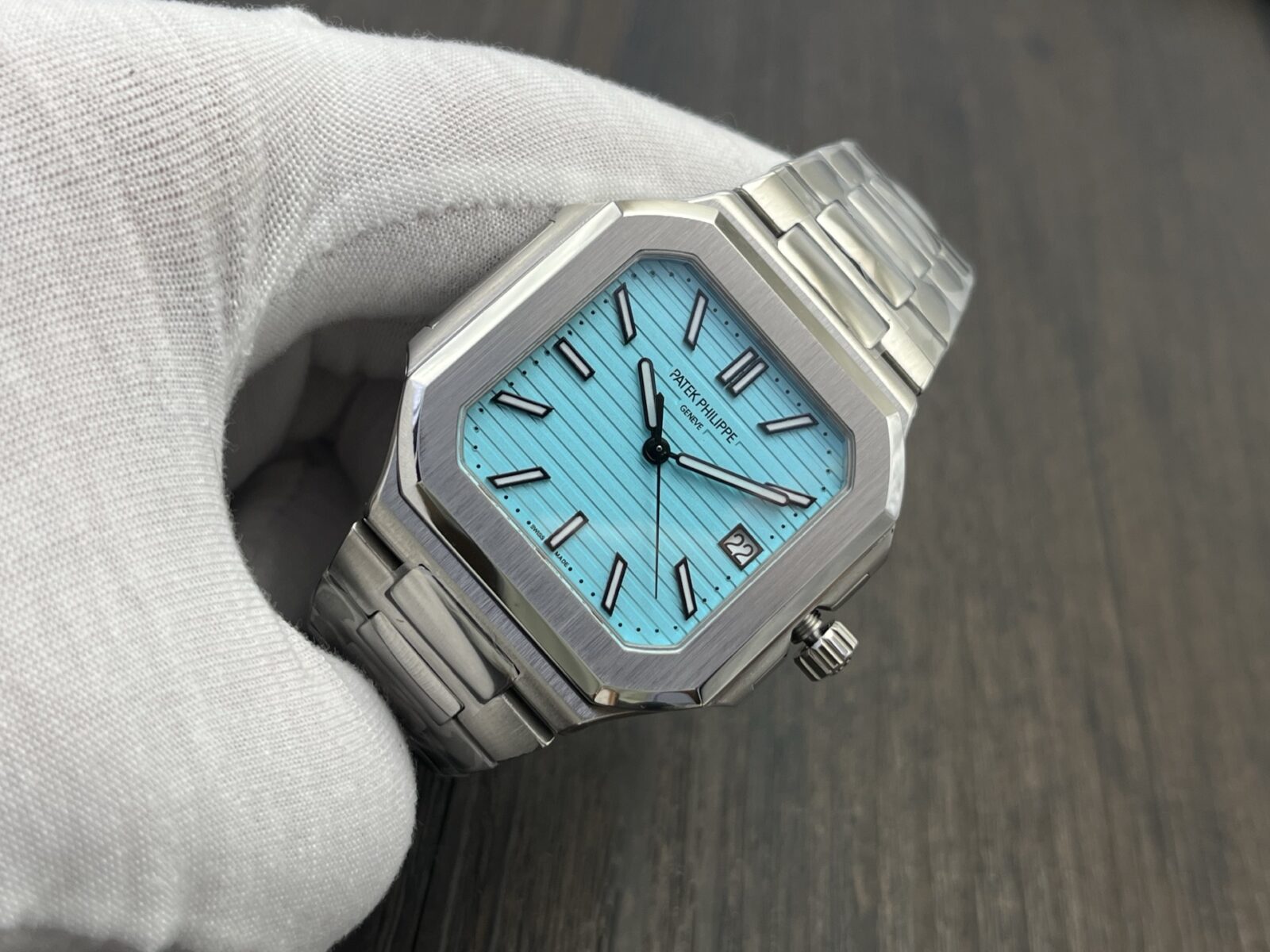 Patek Philippe Cubitus Series Automatic 45mm Tiffany Blue Dial Stainless Steel - Image 3