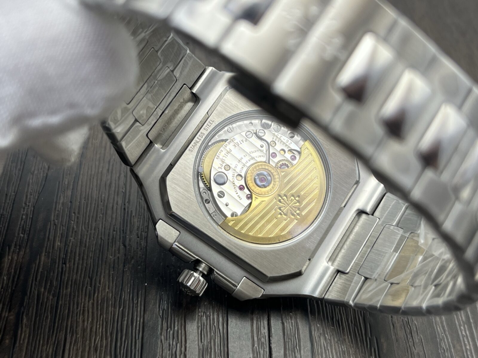 Patek Philippe Cubitus Series Automatic 45mm White Dial Two‑Tone Steel & 18K Rose Gold - Image 6