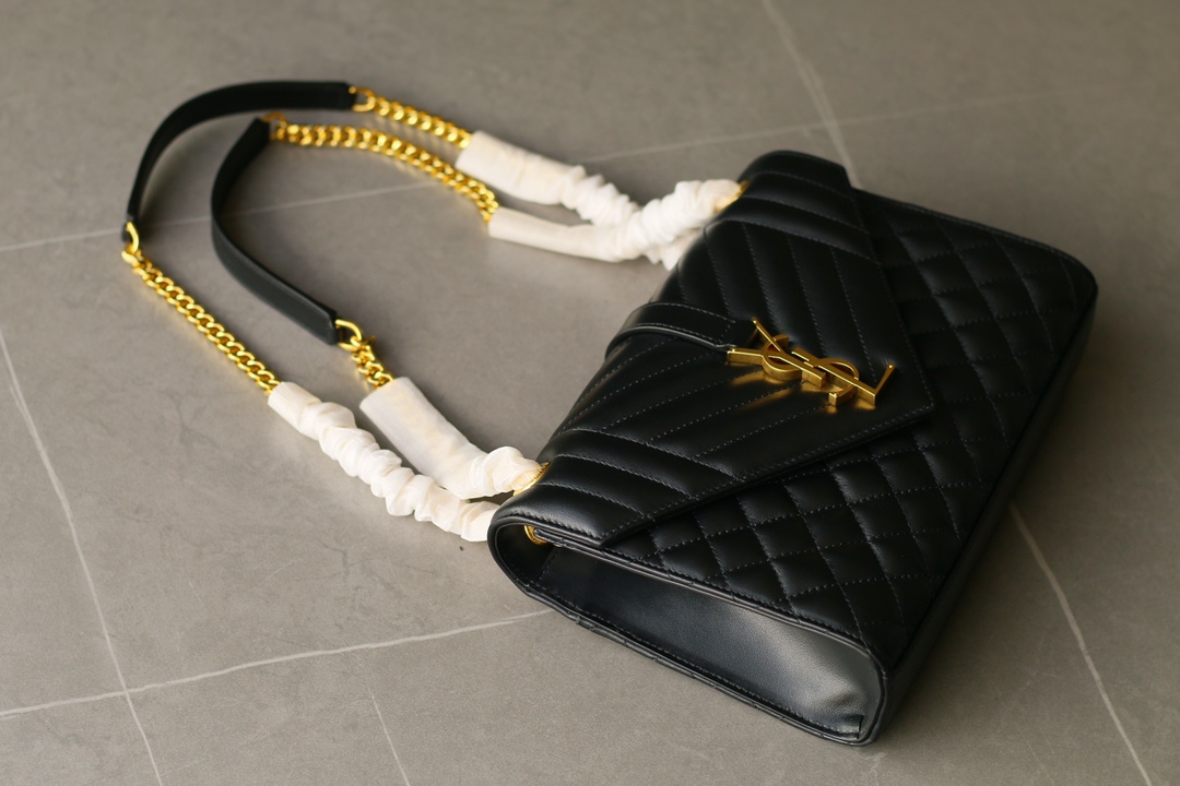 SAINT LAURENT YSL ENVELOPE Quilted Leather Chain Bag Black - Image 2