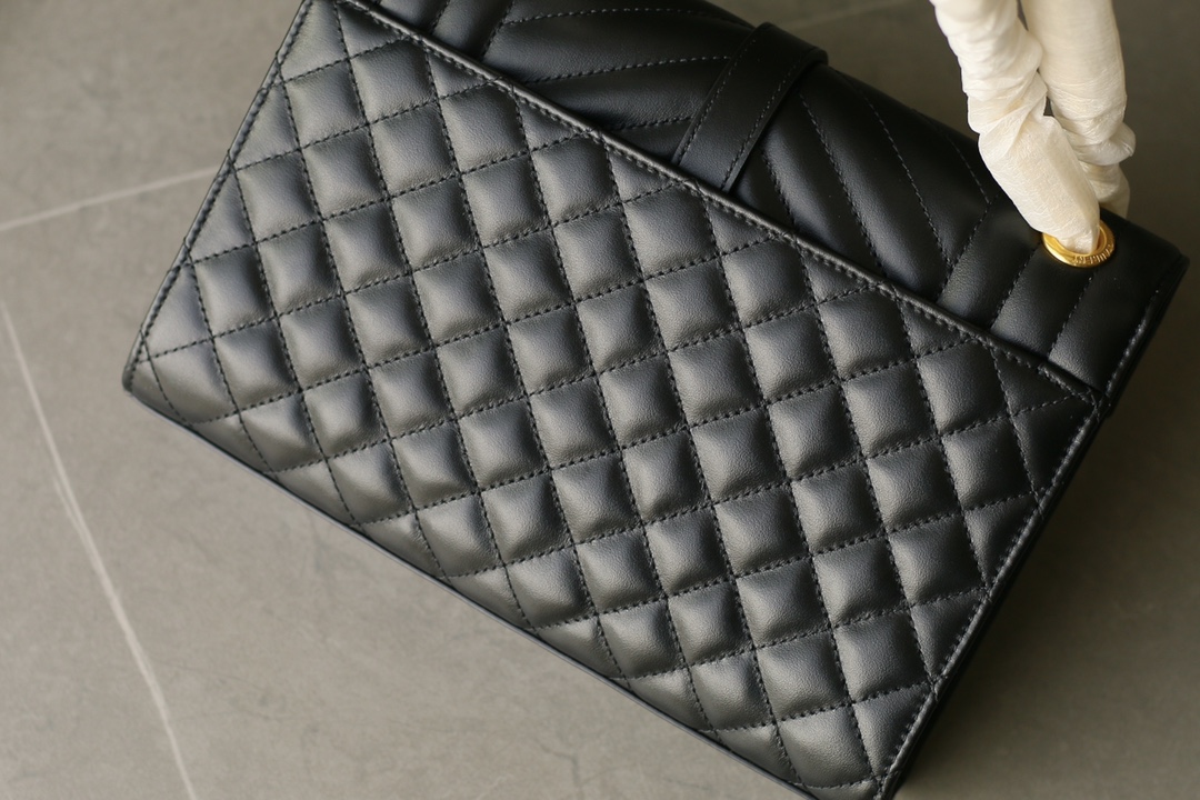 SAINT LAURENT YSL ENVELOPE Quilted Leather Chain Bag Black - Image 5