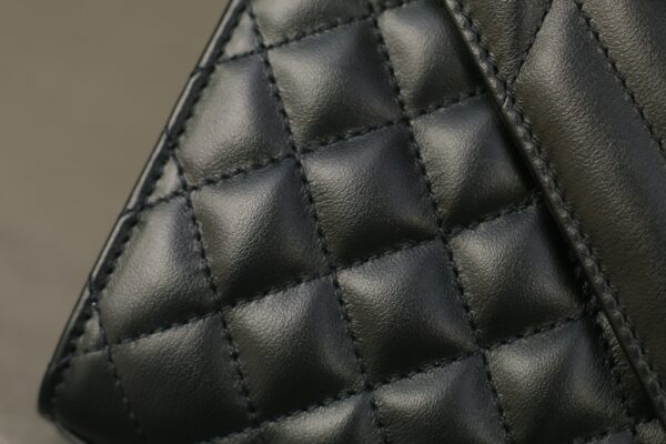 SAINT LAURENT YSL ENVELOPE Quilted Leather Chain Bag Black - Image 7