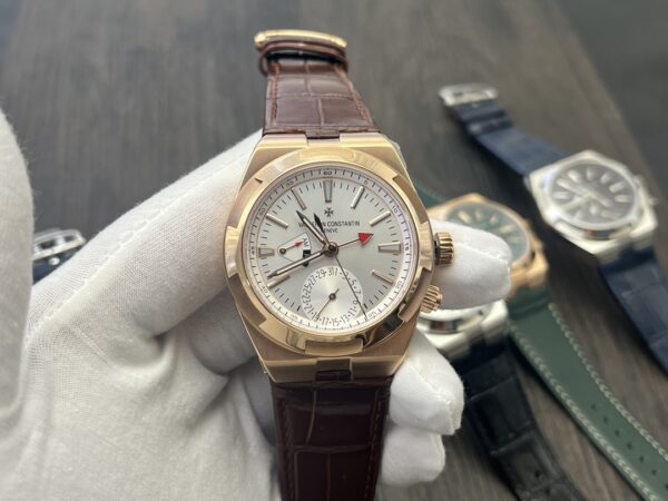 Vacheron Constantin Overseas Dual Time Automatic 41mm Silver Dial Watch - Image 3