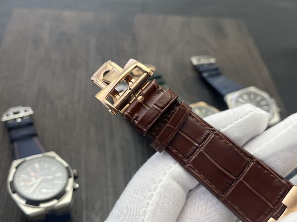 Vacheron Constantin Overseas Dual Time Automatic 41mm Silver Dial Watch - Image 9
