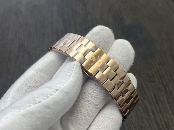 Vacheron Constantin Overseas Automatic 41mm Green Dial Rose Gold Watch - Image 10