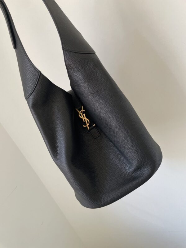 SAINT LAURENT YSL LE5A7 Adjustable Strap Leather Bucket Bag Black - Image 2