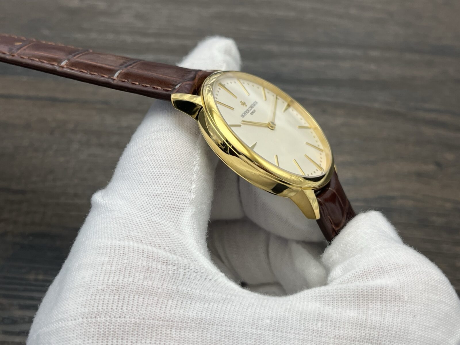 VACHERON CONSTANTIN Patrimony Manual Mechanical Watch 40mm White Dial Yellow Gold Case - Image 6