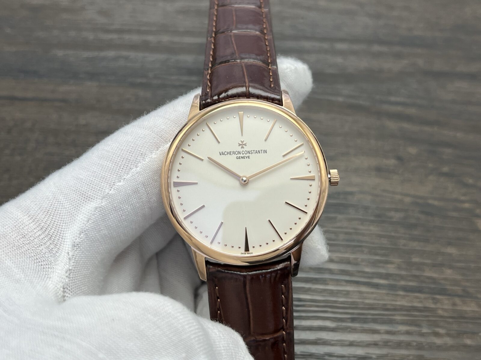 VACHERON CONSTANTIN Patrimony Manual Mechanical Watch 40mm White Dial Red Gold Case - Image 3