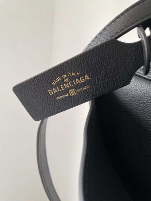 Balenciaga Carrie Logo Embossed Gold-Foil Small Bowling Bag in Calfskin Leather – Black - Image 4
