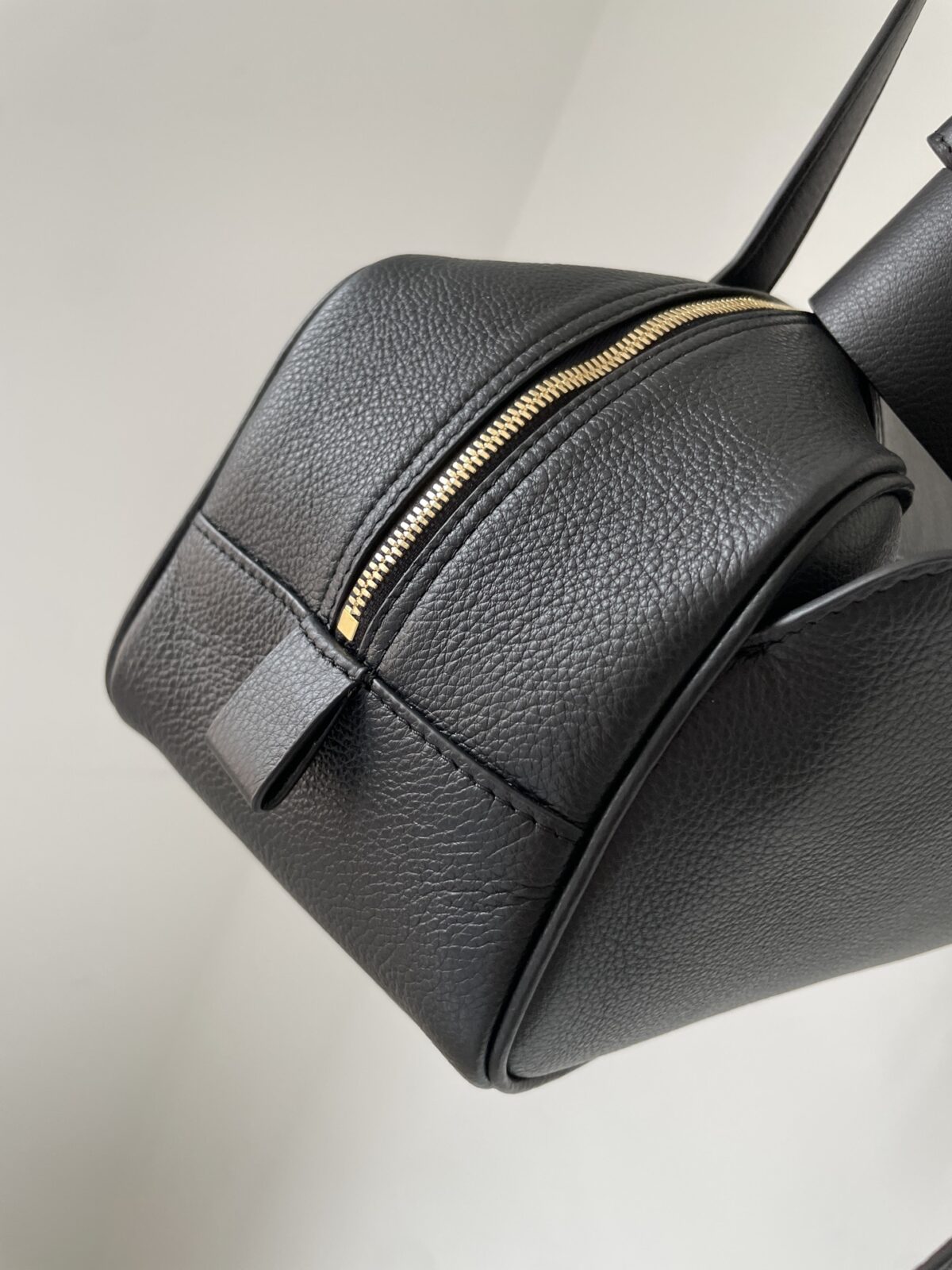Balenciaga Carrie Logo Embossed Gold-Foil Small Bowling Bag in Calfskin Leather – Black - Image 9