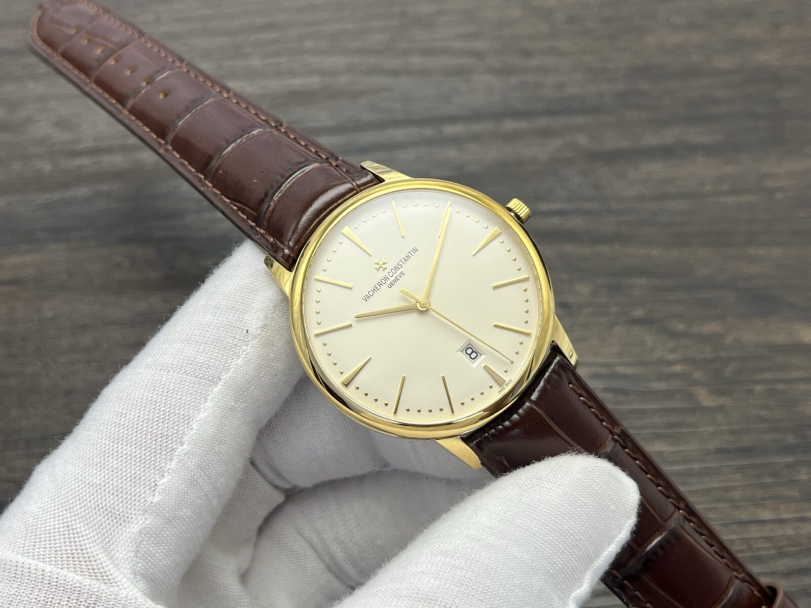 VACHERON CONSTANTIN Patrimony Automatic Mechanical Watch 40mm White Dial Yellow Gold Case - Image 2