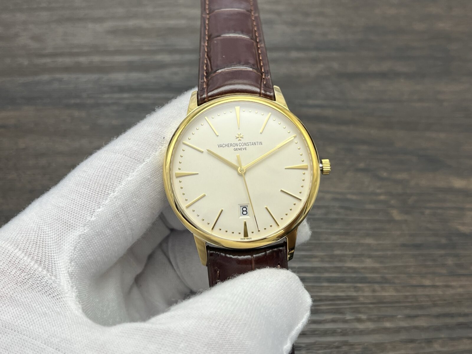 VACHERON CONSTANTIN Patrimony Automatic Mechanical Watch 40mm White Dial Yellow Gold Case - Image 3