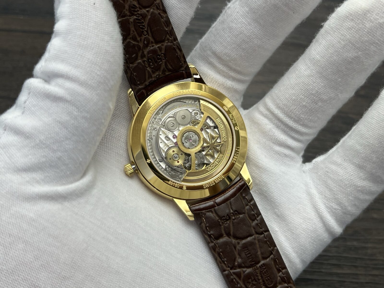 VACHERON CONSTANTIN Patrimony Automatic Mechanical Watch 40mm White Dial Yellow Gold Case - Image 8