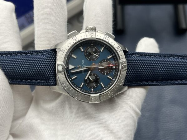 Breitling Avenger Automatic Chronograph Men’s Watch 44mm Blue Dial Stainless Steel Case with Leather Strap - Image 5