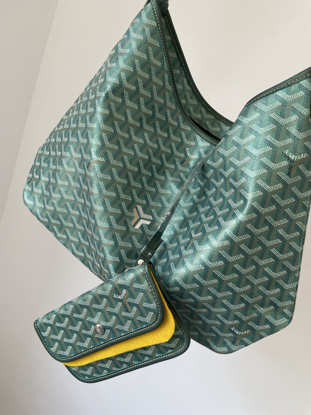 GOYARD Bohème Hobo Canvas & Calfskin Shoulder Tote – Green - Image 9