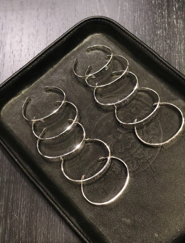 Chrome Hearts Scroll Letter Bracelet - Image 2