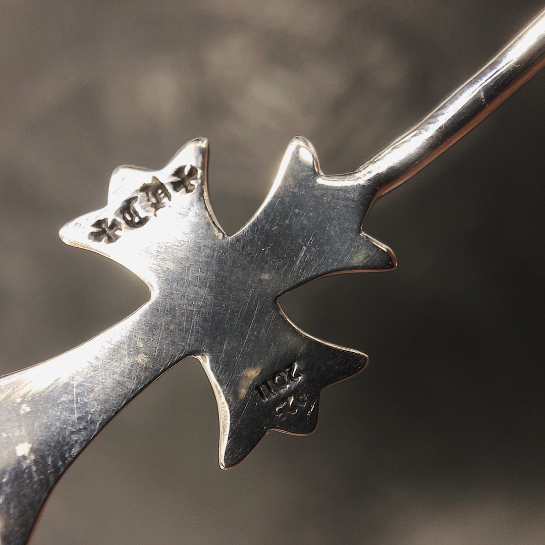 Chrome Hearts Classic Cross Bracelet - Image 4