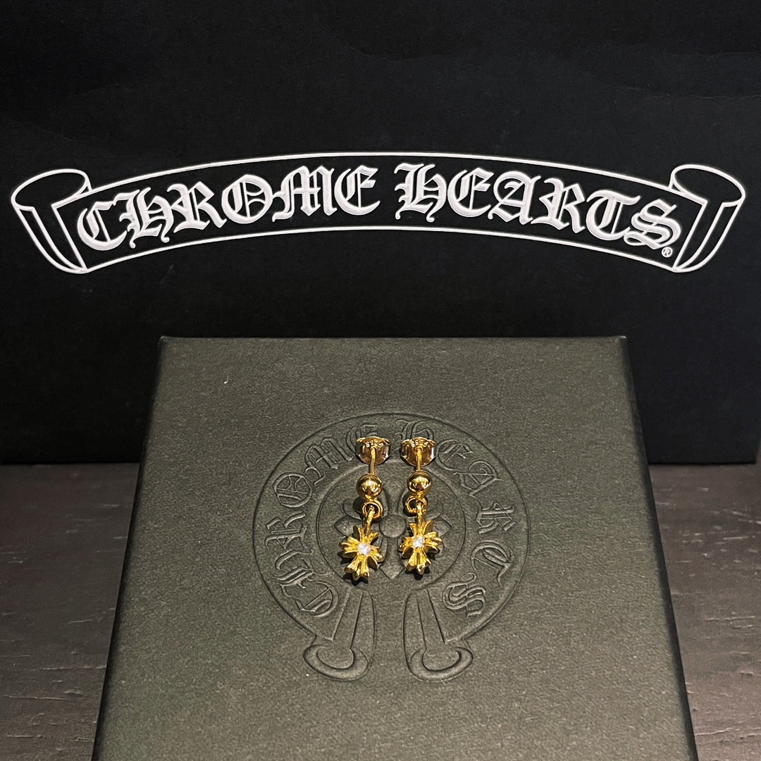 Chrome Hearts Gold-Plated Cross Earrings with Diamonds - Image 9