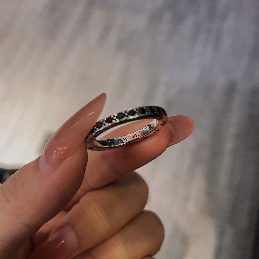 Chrome Hearts 3mm Black Diamond Band - Image 6