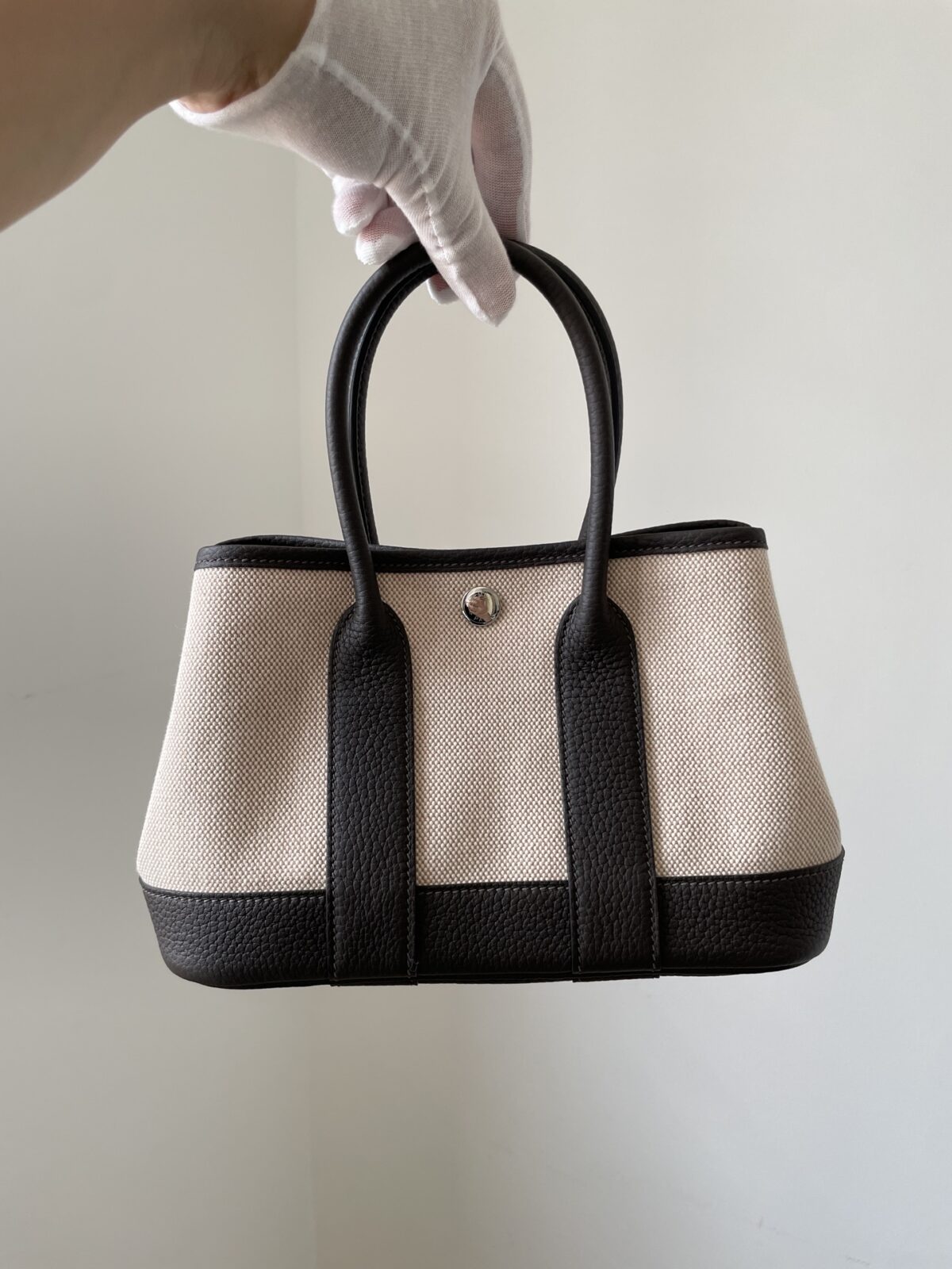 HERMES NEO Garden 23 Canvas and Leather Mini Tote Bag – Beige / Natural and Ebony Black - Image 3