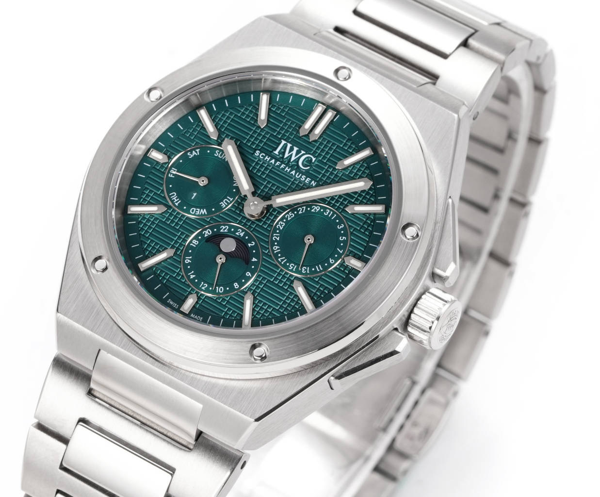 IWC Ingenieur Automatic 41.6mm Green Dial Stainless Steel Men's Watch - Image 4