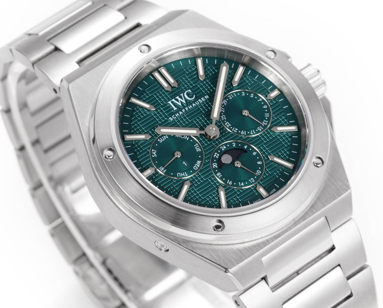 IWC Ingenieur Automatic 41.6mm Green Dial Stainless Steel Men's Watch - Image 5