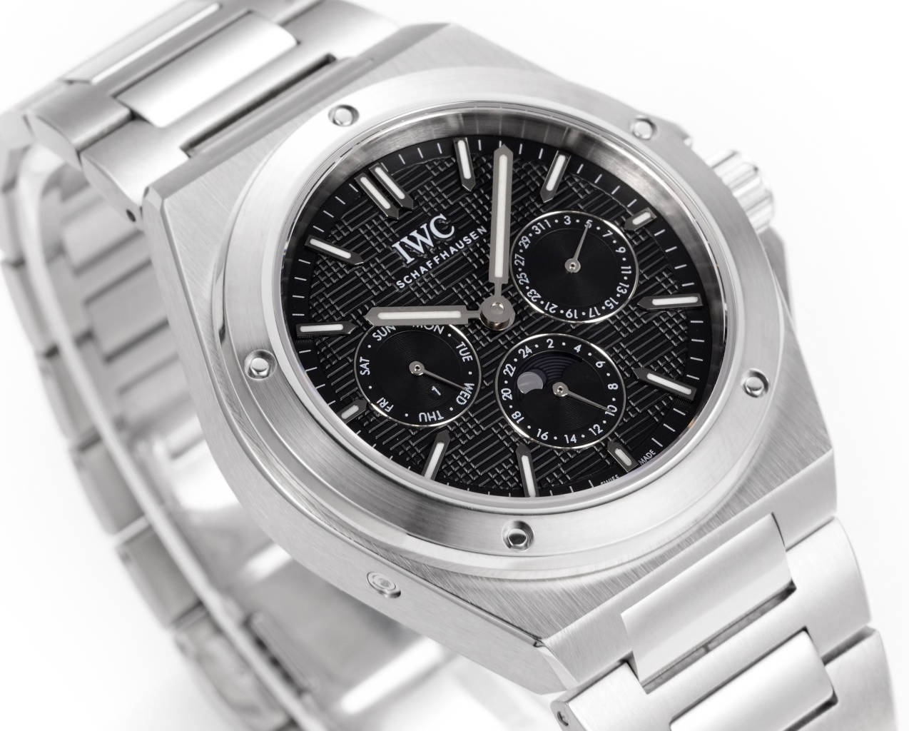 IWC Ingenieur Automatic 41.6mm Black Dial Stainless Steel Men's Watch - Image 4