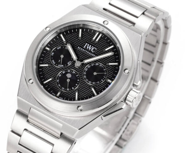 IWC Ingenieur Automatic 41.6mm Black Dial Stainless Steel Men's Watch - Image 5