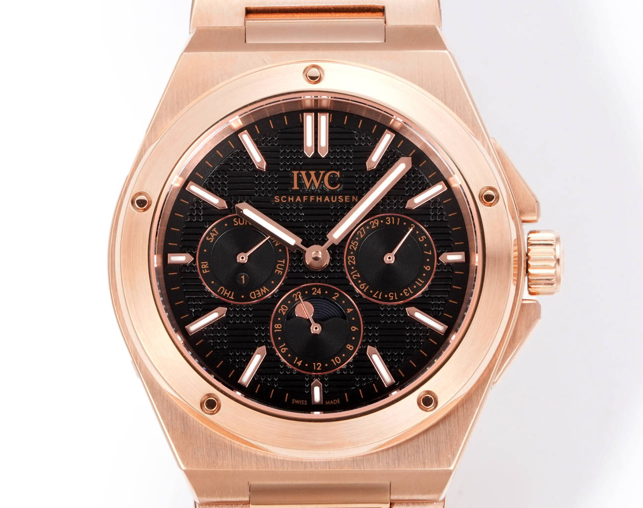 IWC Ingenieur Automatic 41.6mm Black Dial Rose Gold Men's Watch - Image 2