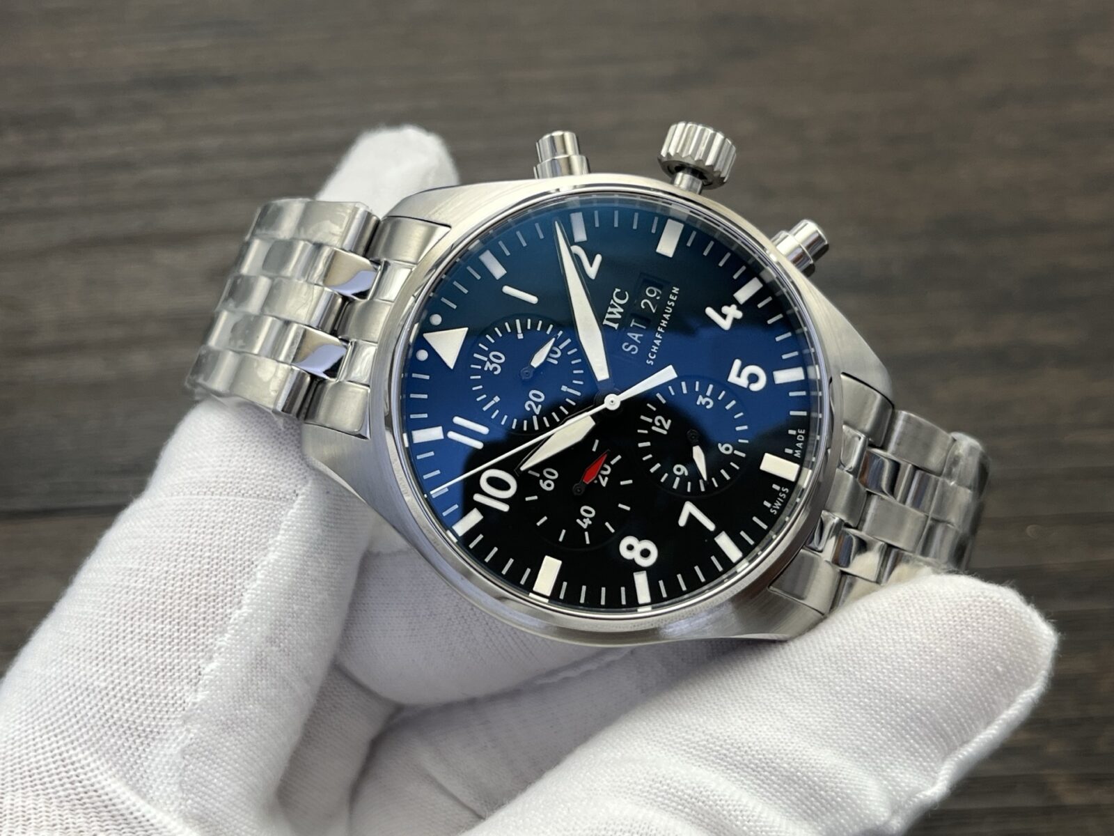 IWC Pilot’s Watch Chronograph IW377710 – 43mm Black Dial Stainless Steel Bracelet - Image 5