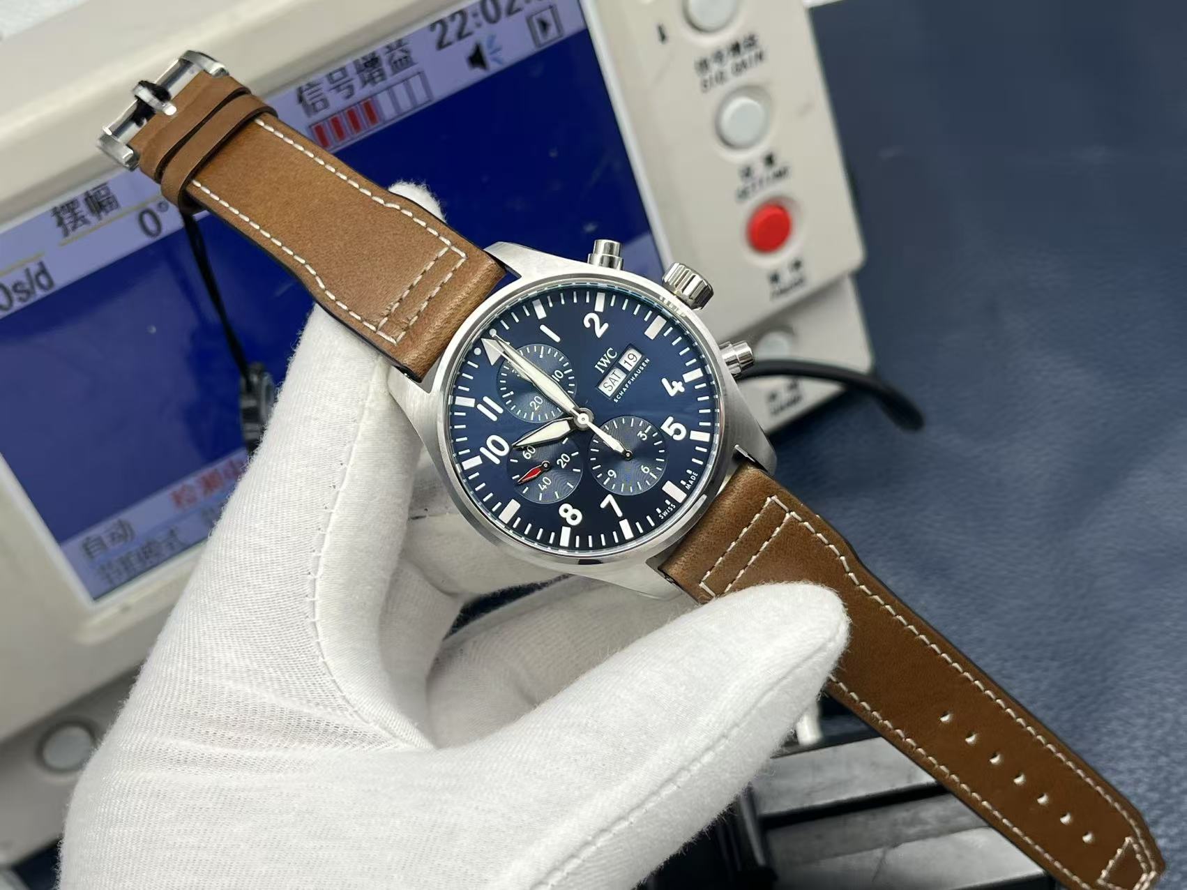 IWC Pilot’s Watch IW377714 – 43mm Blue Dial Leather Strap - Image 2