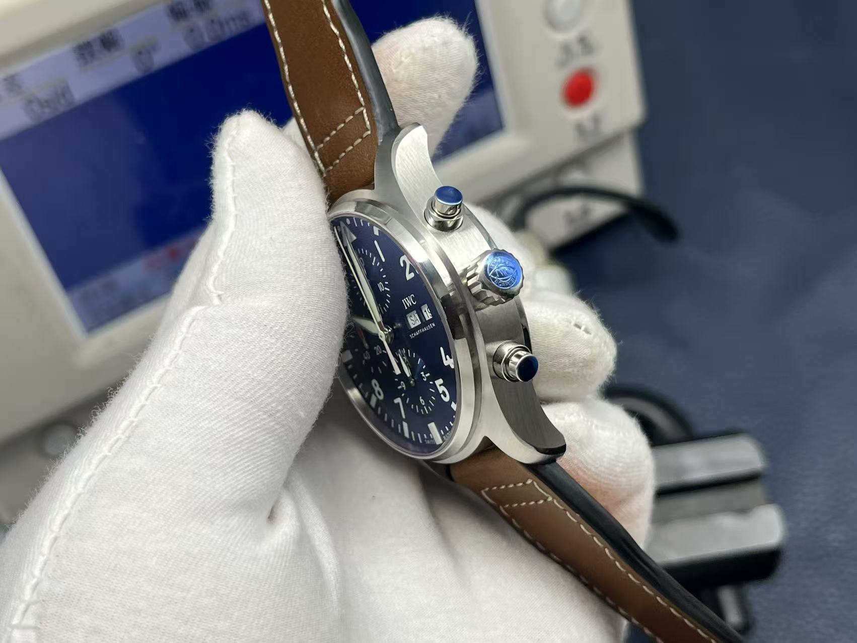IWC Pilot’s Watch IW377714 – 43mm Blue Dial Leather Strap - Image 7