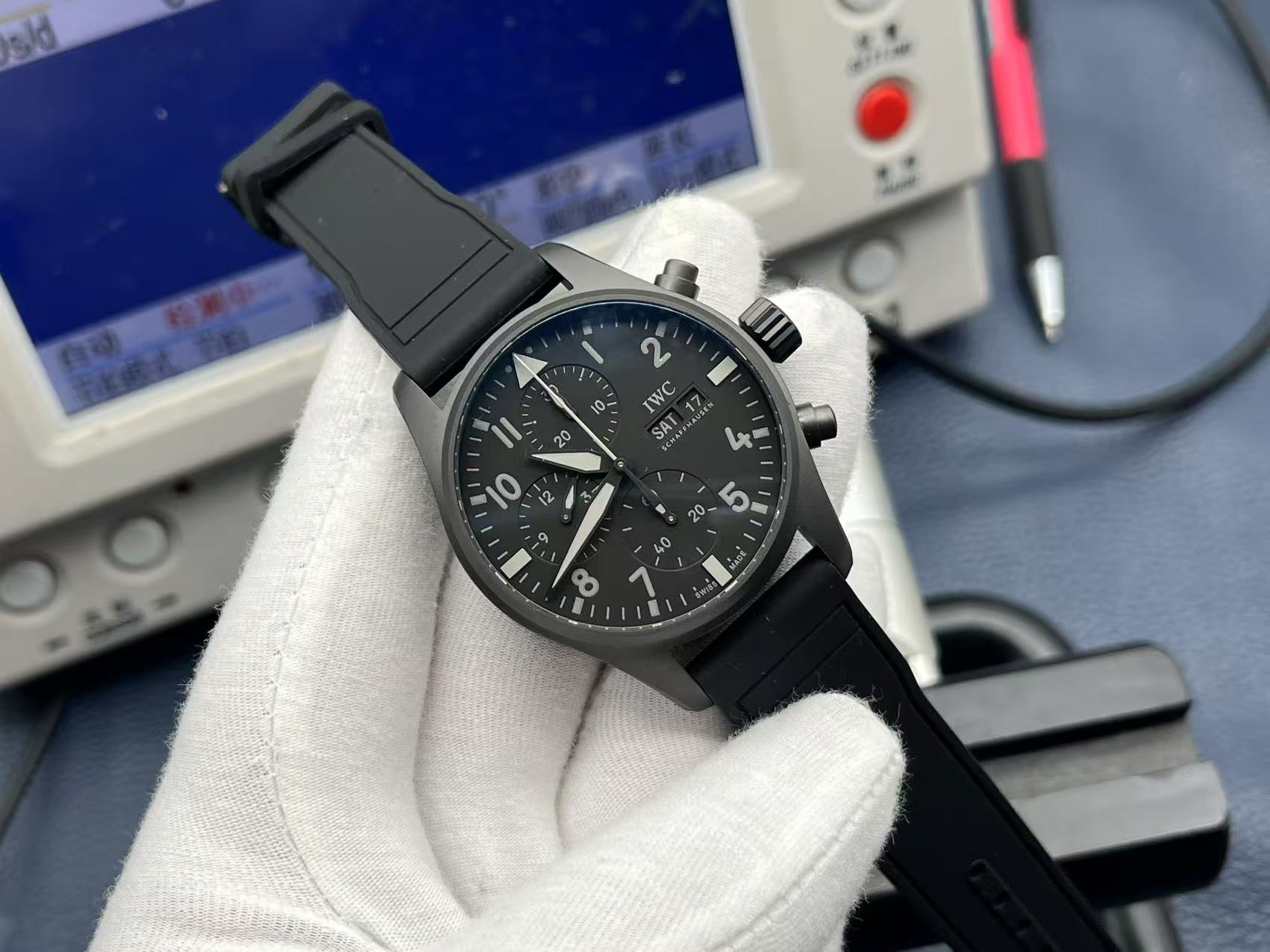 IWC Pilot’s Watch Chronograph Automatic Mechanical Movement Date Display Water Resistant Men’s Watch Swiss Watch 41mm Black Dial Titanium Ceramic Case Rubber Fabric Strap - Image 2